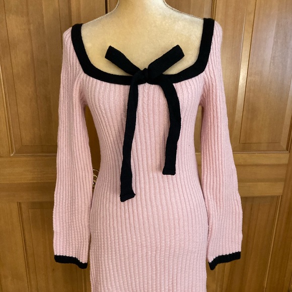 Elegant Bow Ribbon Sweater Dress. - Picture 5 of 16